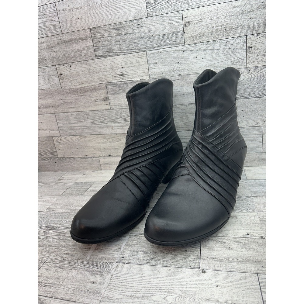 Rockport Boots Womens Size 9.5 Black Ankle Zip Leather‎ Low Heel Comfort Shoes